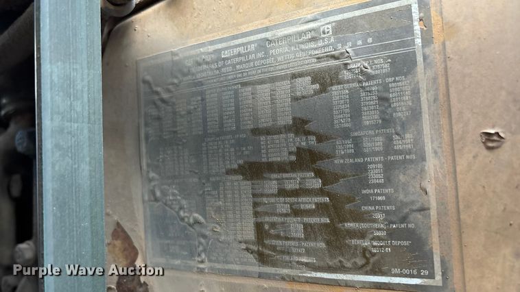 image for item ED2398 1997 GMC C6500 Crew Cab flatbed truck