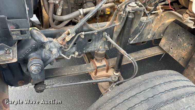 image for item ED2398 1997 GMC C6500 Crew Cab flatbed truck