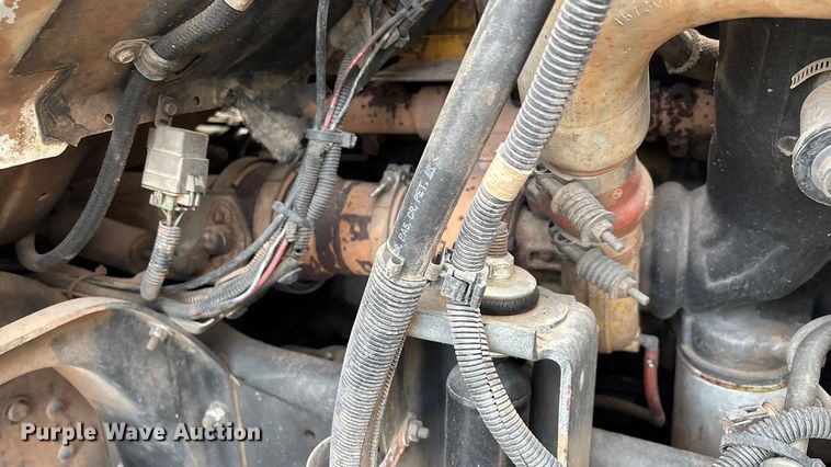 image for item ED2398 1997 GMC C6500 Crew Cab flatbed truck