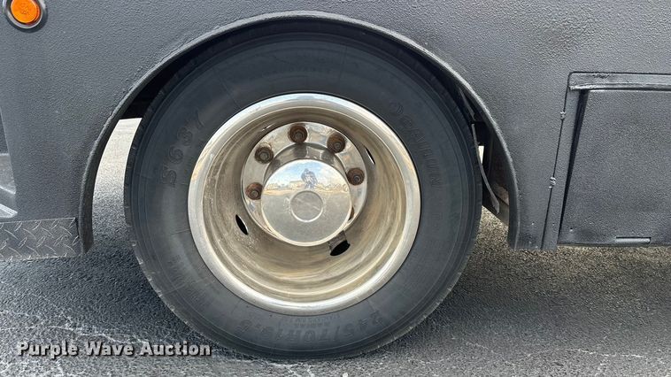 image for item ED2398 1997 GMC C6500 Crew Cab flatbed truck