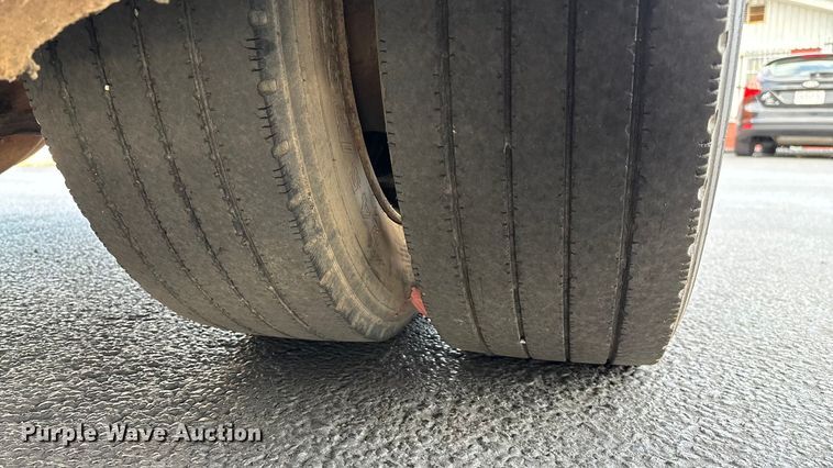 image for item ED2398 1997 GMC C6500 Crew Cab flatbed truck