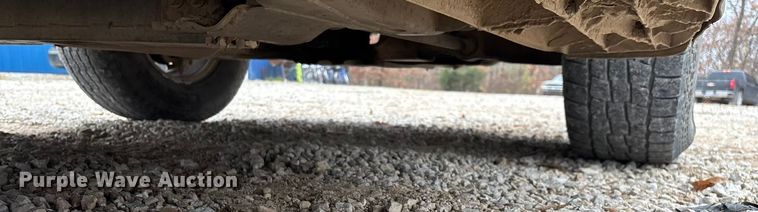 image for item ED2404 2001 Chevrolet Suburban 1500 SUV