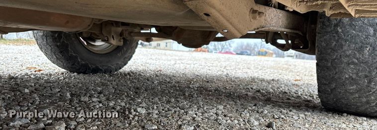 image for item ED2404 2001 Chevrolet Suburban 1500 SUV