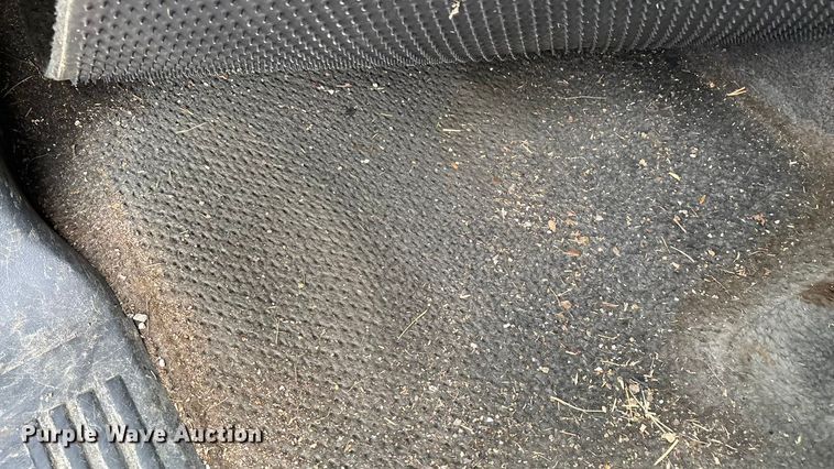 image for item ED2404 2001 Chevrolet Suburban 1500 SUV