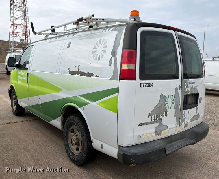 image for item ED5033 2007 Chevrolet Express 1500 van
