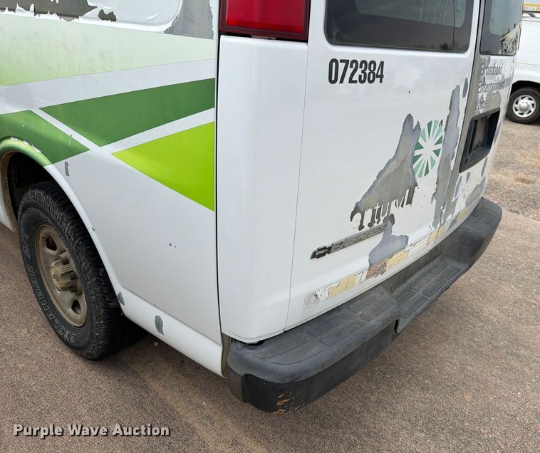 image for item ED5033 2007 Chevrolet Express 1500 van