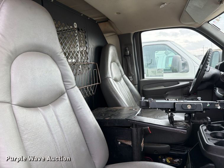 image for item ED5033 2007 Chevrolet Express 1500 van
