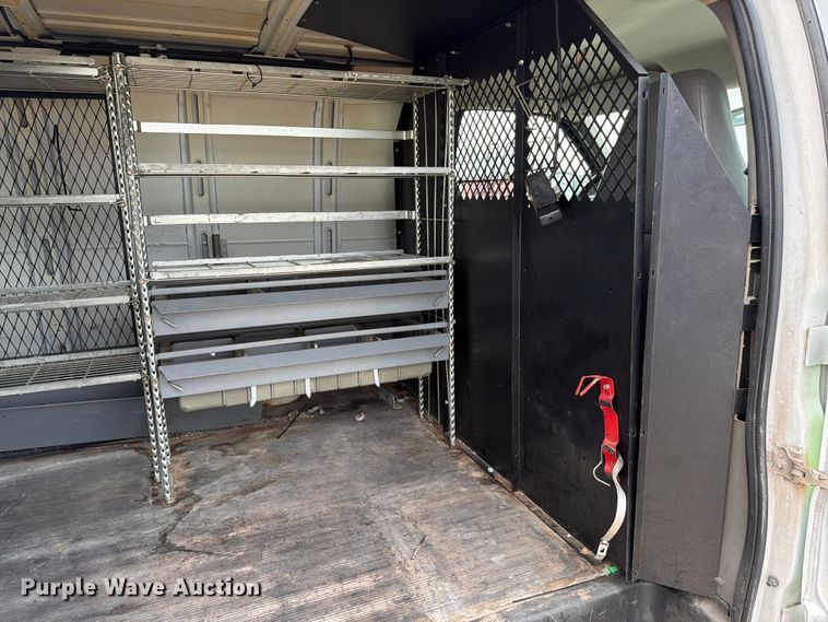 image for item ED5033 2007 Chevrolet Express 1500 van