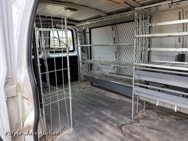 image for item ED5033 2007 Chevrolet Express 1500 van