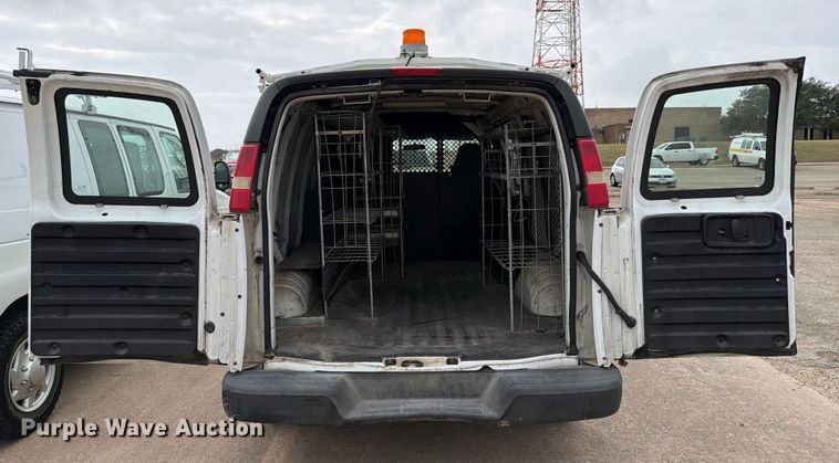 image for item ED5033 2007 Chevrolet Express 1500 van