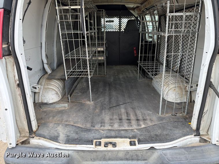 image for item ED5033 2007 Chevrolet Express 1500 van