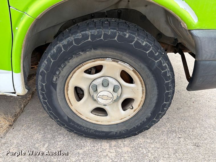 image for item ED5033 2007 Chevrolet Express 1500 van