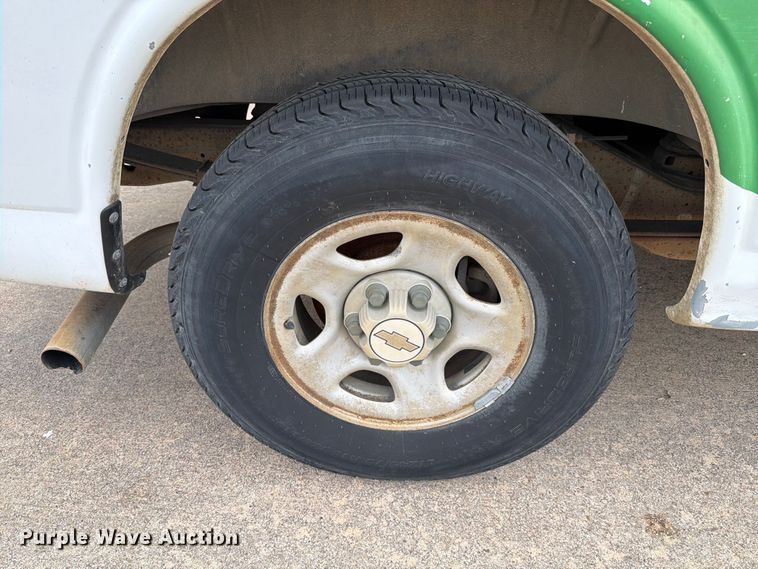 image for item ED5033 2007 Chevrolet Express 1500 van