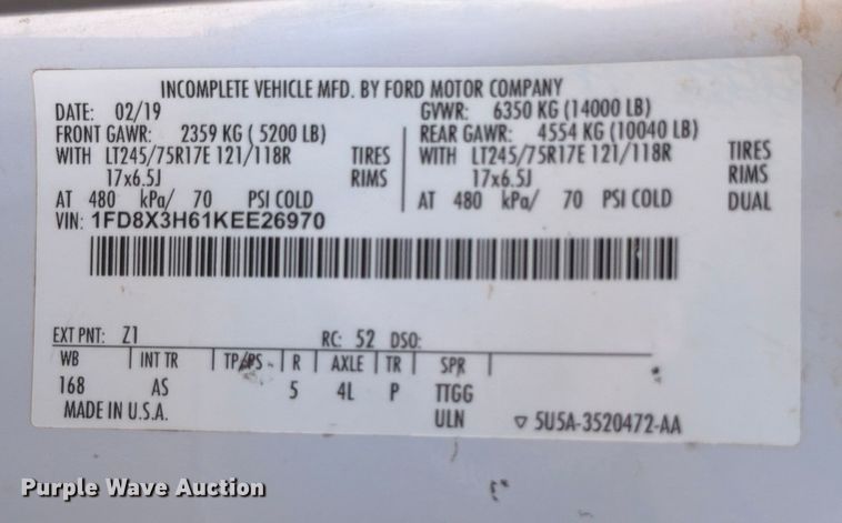 image for item ED5933 2019 Ford F350 Super Duty XL SuperCab utility bed pickup truck