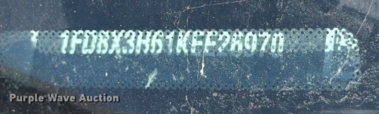 image for item ED5933 2019 Ford F350 Super Duty XL SuperCab utility bed pickup truck