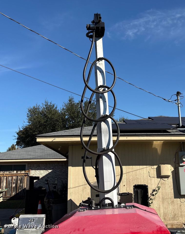 image for item EE1378 2021 Light Boy Co. GBX25BK light plant