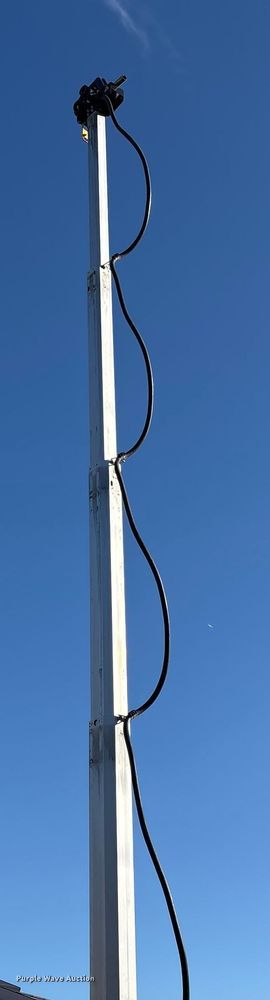 image for item EE1378 2021 Light Boy Co. GBX25BK light plant