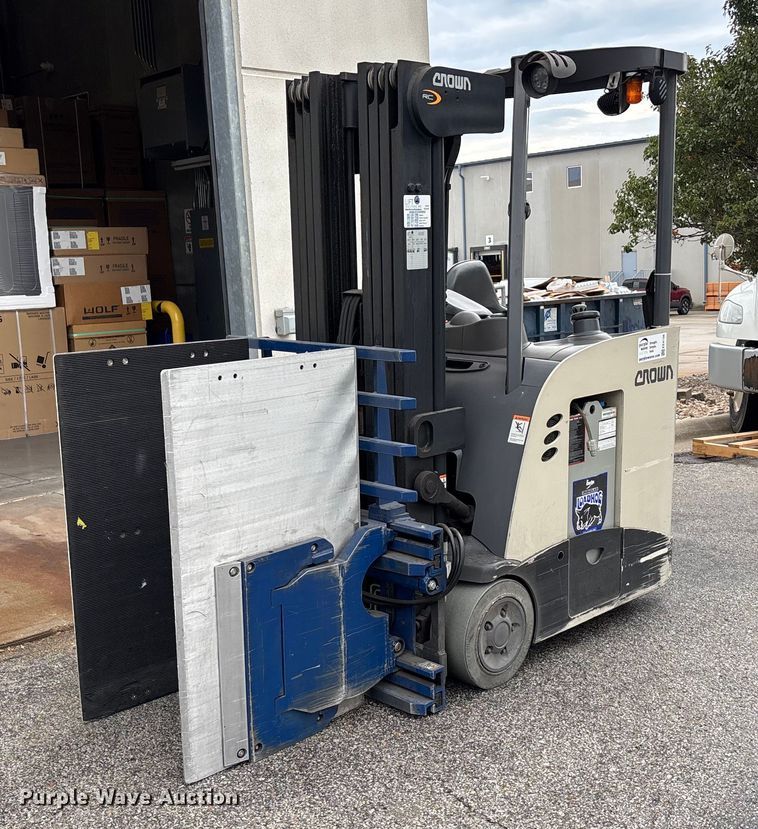 MONTACARGAS ELéCTRICO 2017 CROWN RC551530
