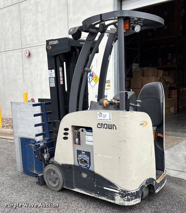 image for item EE4156 2017 Crown RC5515-30 forklift