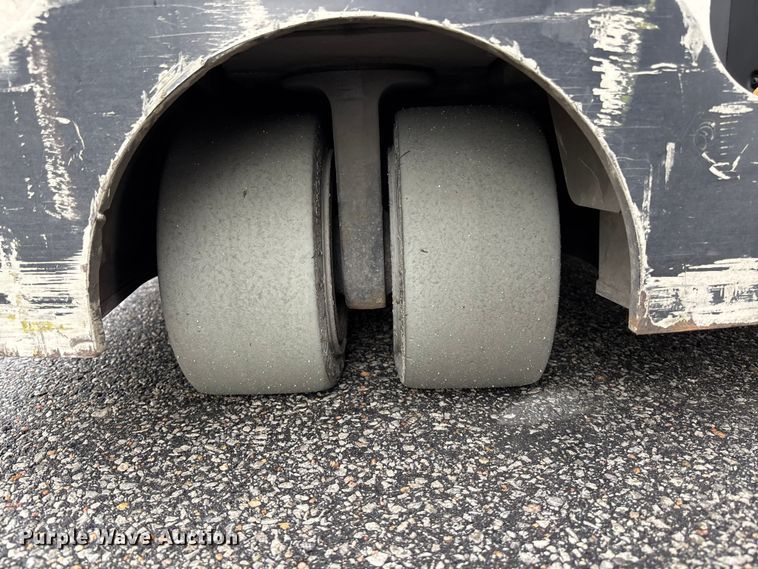 image for item EE4156 2017 Crown RC5515-30 forklift