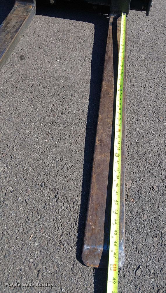 image for item EE4988 2017 UniCarriers CFS40 forklift