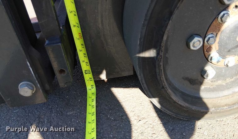 image for item EE4988 2017 UniCarriers CFS40 forklift