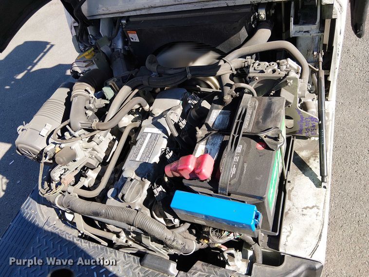 image for item EE4988 2017 UniCarriers CFS40 forklift