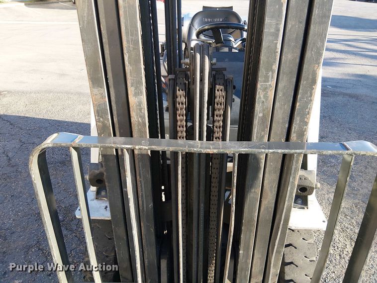 image for item EE4989 2016 UniCarriers PF50 forklift