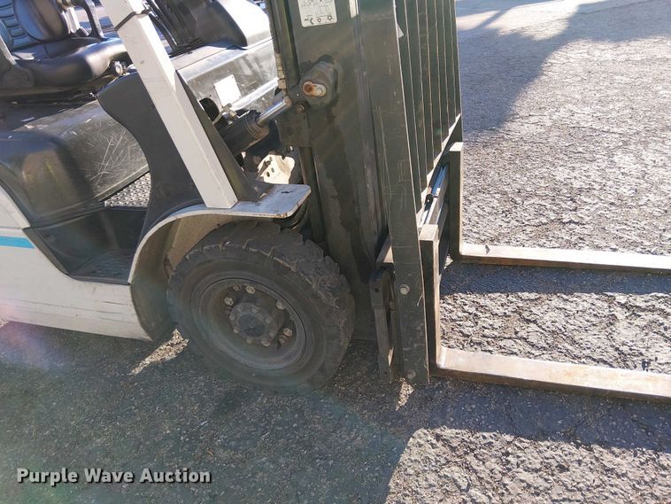 image for item EE4989 2016 UniCarriers PF50 forklift