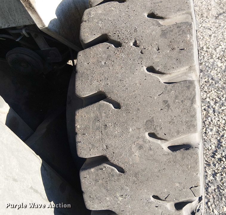 image for item EE4989 2016 UniCarriers PF50 forklift