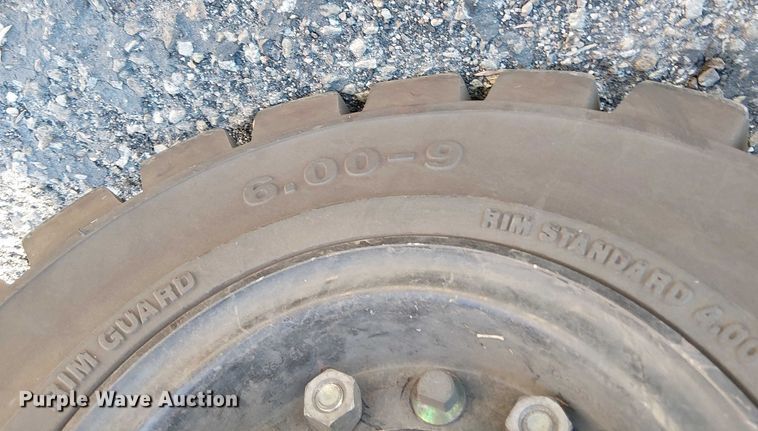 image for item EE4989 2016 UniCarriers PF50 forklift