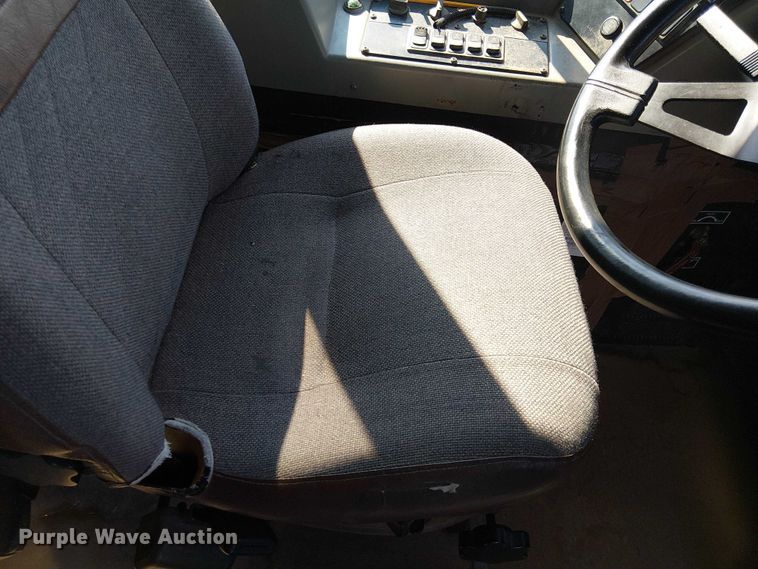 image for item EE5001 2005 Blue Bird School Bus school bus