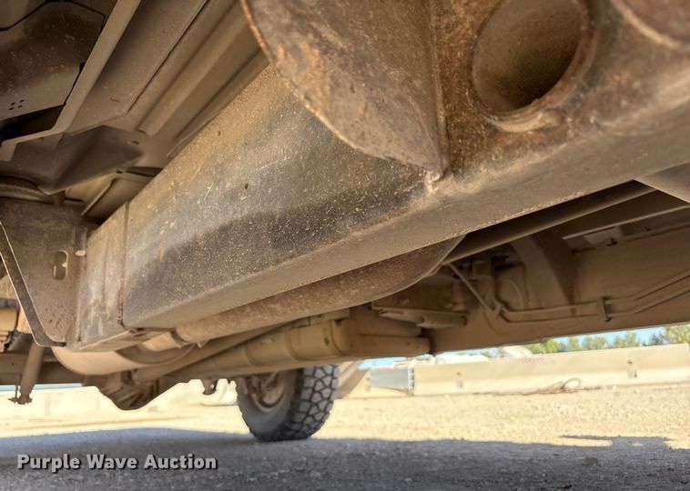 image for item EF6140 2011 Chevrolet Silverado 2500HD Crew Cab pickup truck