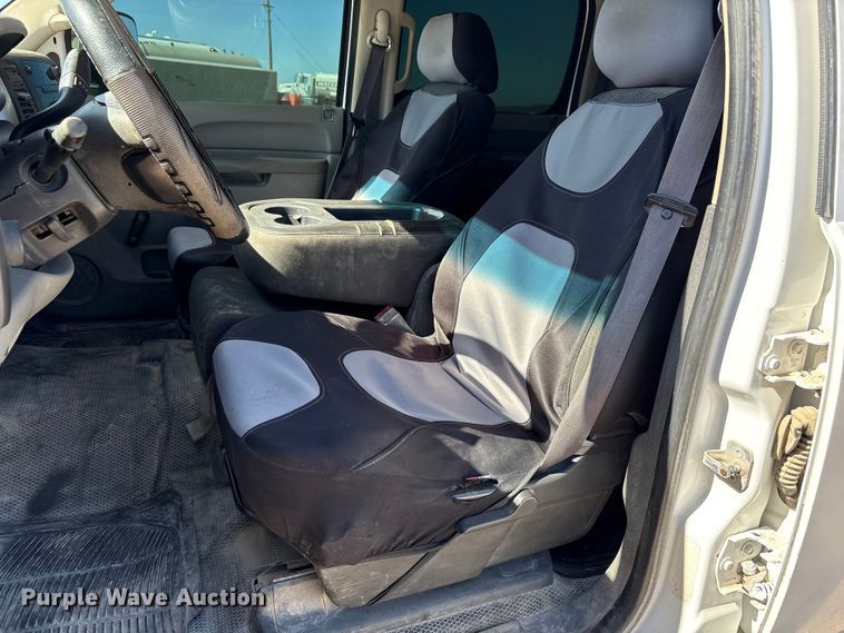 image for item EF6140 2011 Chevrolet Silverado 2500HD Crew Cab pickup truck