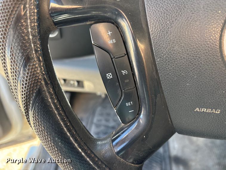 image for item EF6140 2011 Chevrolet Silverado 2500HD Crew Cab pickup truck