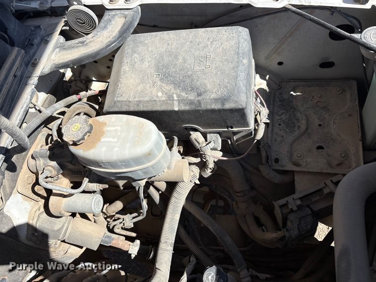 image for item EF6140 2011 Chevrolet Silverado 2500HD Crew Cab pickup truck