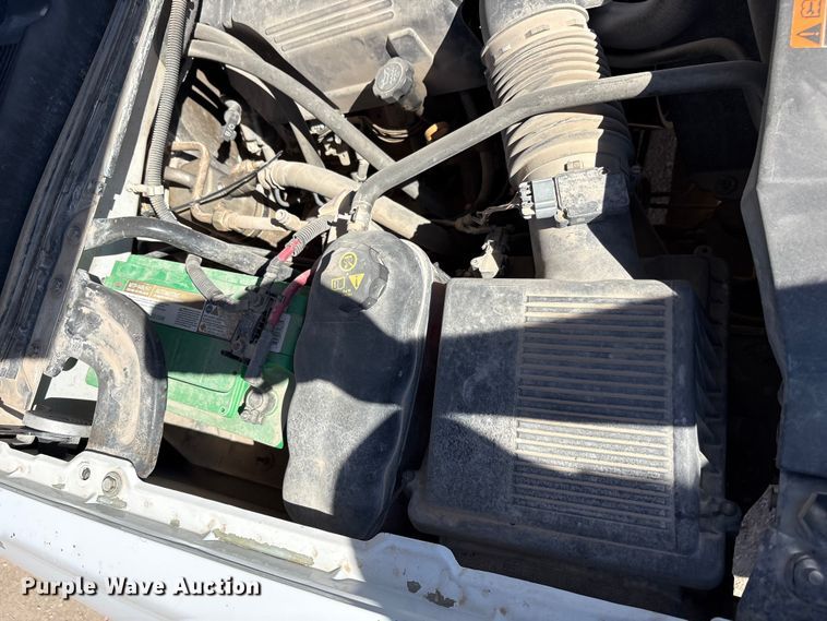 image for item EF6140 2011 Chevrolet Silverado 2500HD Crew Cab pickup truck