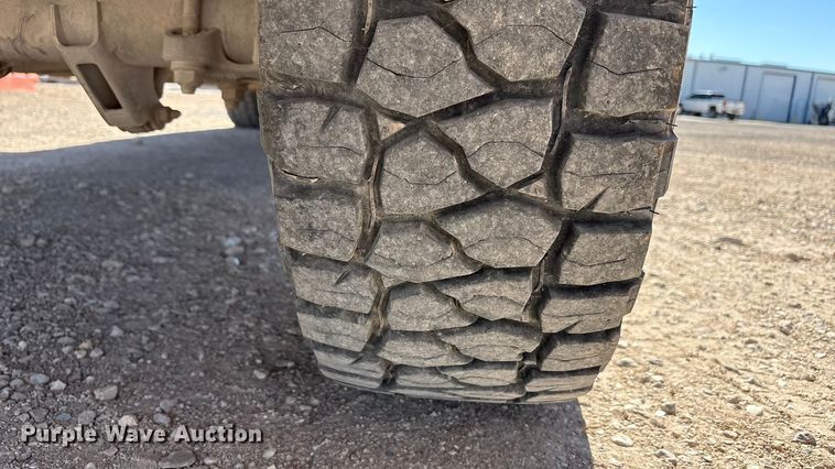 image for item EF6140 2011 Chevrolet Silverado 2500HD Crew Cab pickup truck