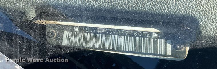 image for item EF6140 2011 Chevrolet Silverado 2500HD Crew Cab pickup truck