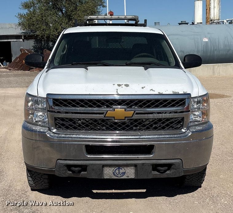 image for item EF6141 2013 Chevrolet Silverado 2500HD Crew Cab pickup truck