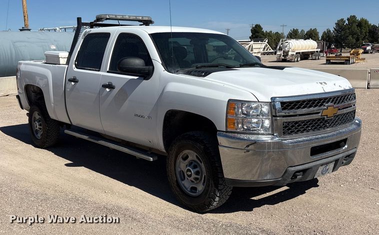 image for item EF6141 2013 Chevrolet Silverado 2500HD Crew Cab pickup truck