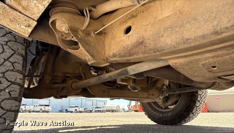 image for item EF6141 2013 Chevrolet Silverado 2500HD Crew Cab pickup truck