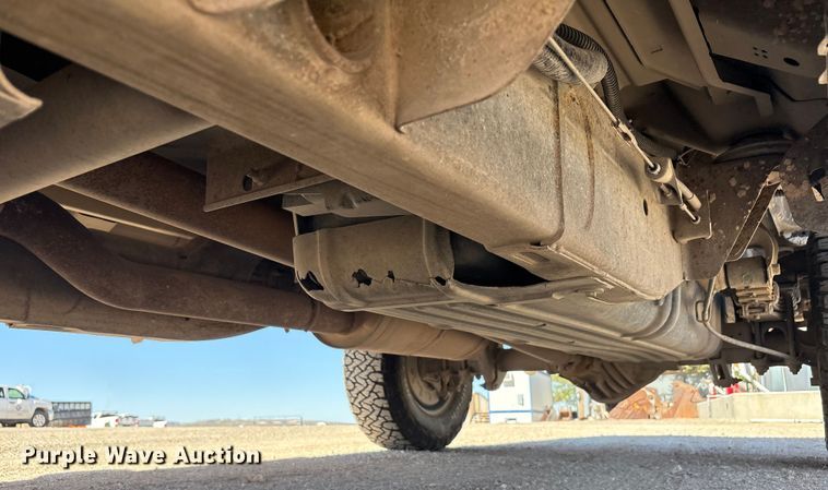 image for item EF6141 2013 Chevrolet Silverado 2500HD Crew Cab pickup truck