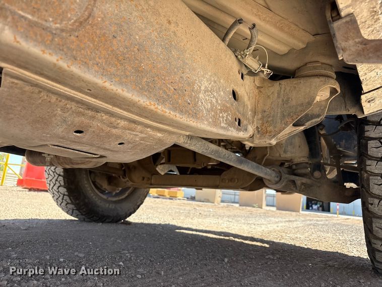 image for item EF6141 2013 Chevrolet Silverado 2500HD Crew Cab pickup truck