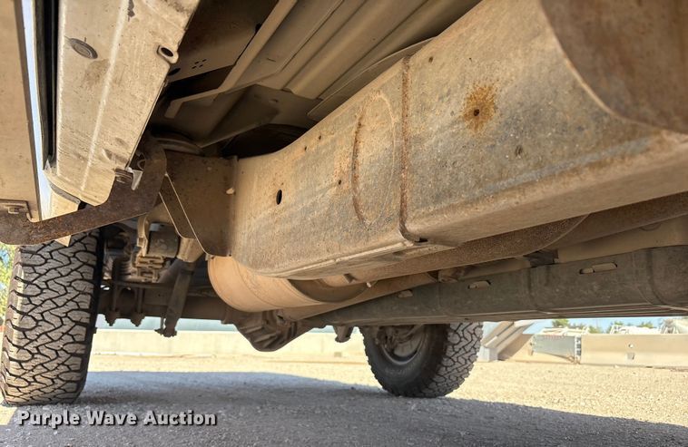 image for item EF6141 2013 Chevrolet Silverado 2500HD Crew Cab pickup truck