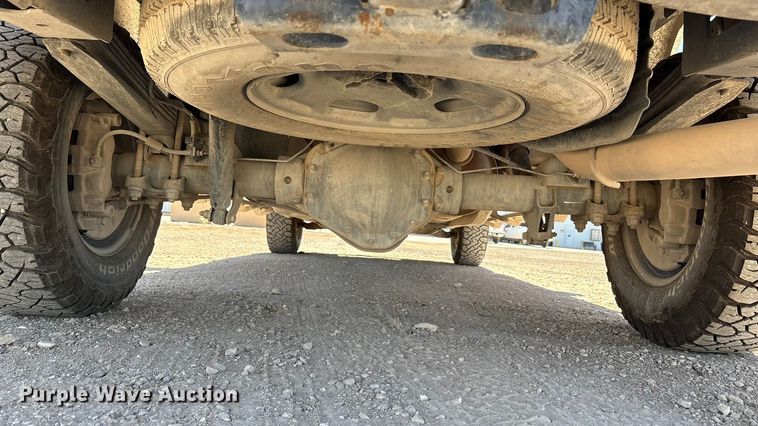 image for item EF6141 2013 Chevrolet Silverado 2500HD Crew Cab pickup truck