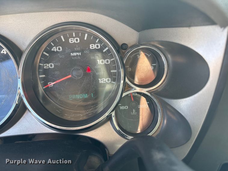 image for item EF6141 2013 Chevrolet Silverado 2500HD Crew Cab pickup truck