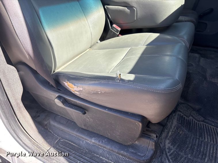 image for item EF6141 2013 Chevrolet Silverado 2500HD Crew Cab pickup truck