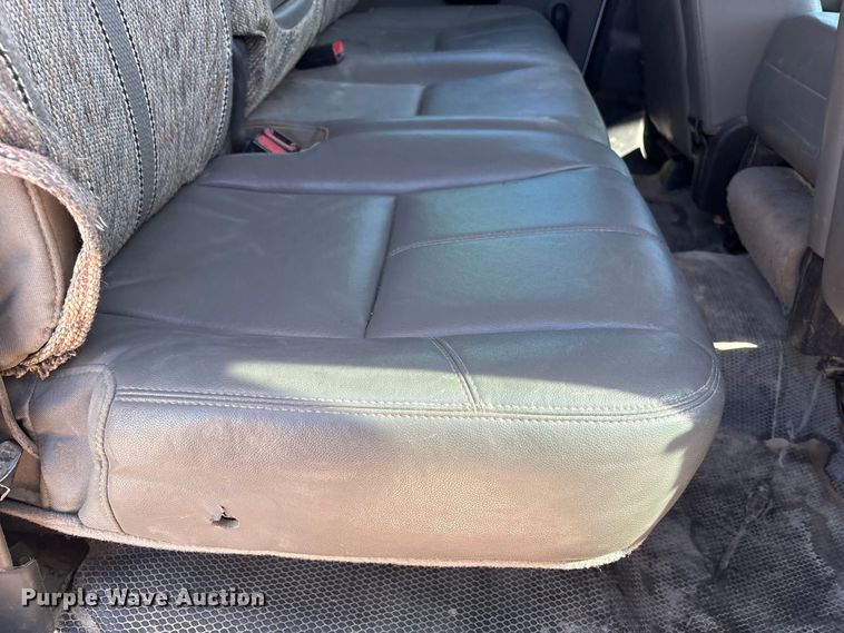 image for item EF6141 2013 Chevrolet Silverado 2500HD Crew Cab pickup truck