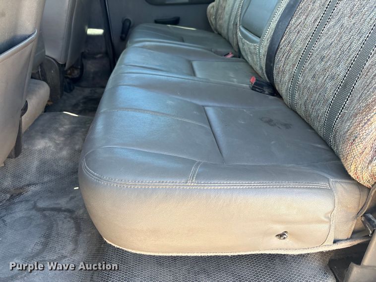 image for item EF6141 2013 Chevrolet Silverado 2500HD Crew Cab pickup truck